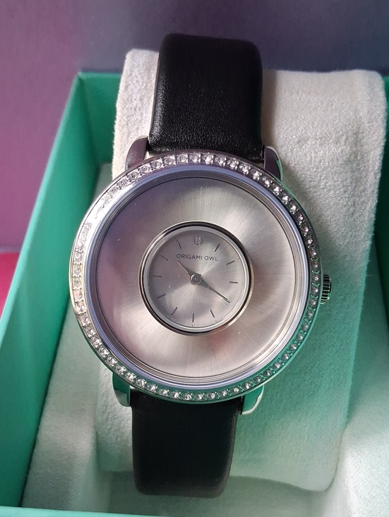 Origami Owl Silver Watch With Black Leather Band    10\'  New main image 5